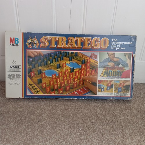 Vintage 1982 stratego - stratego, board