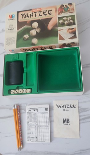 Vintage yahtzee board - game, mb