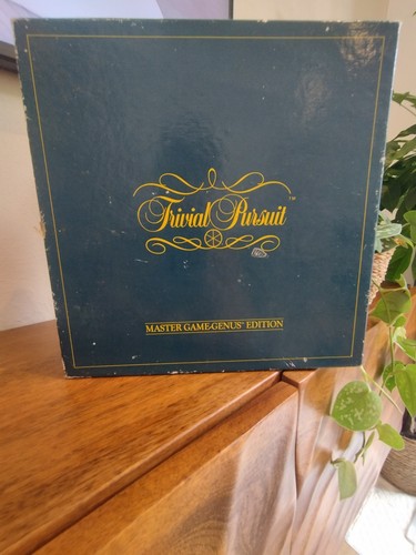Trival pursuit board - board, game