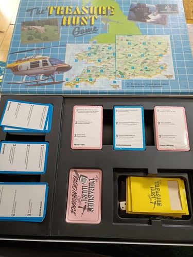 The treasure hunt board - treasure,